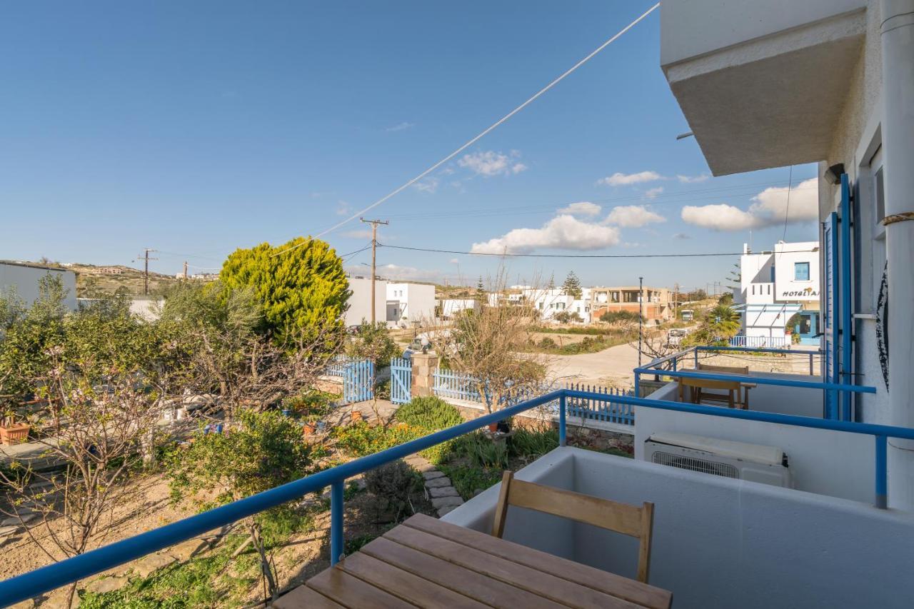 Tilemachos Rooms & Studios Adamantas  Exterior photo